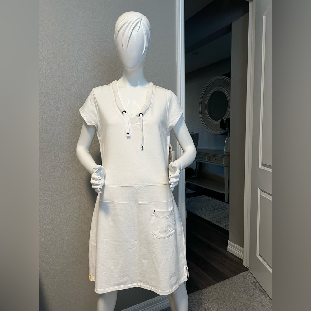 NWT Lolë Calm Tunic Dress. Size XL